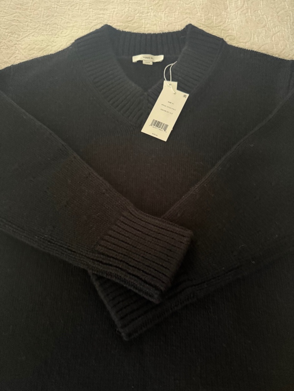 Vince Wool Cashmere Blend V Neck Sweater, Size XS, NEW with Tags - Picture 2 of 13